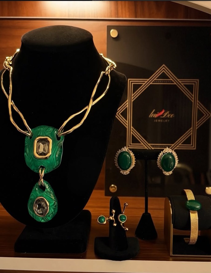 Olóri Emerald & Gold Set